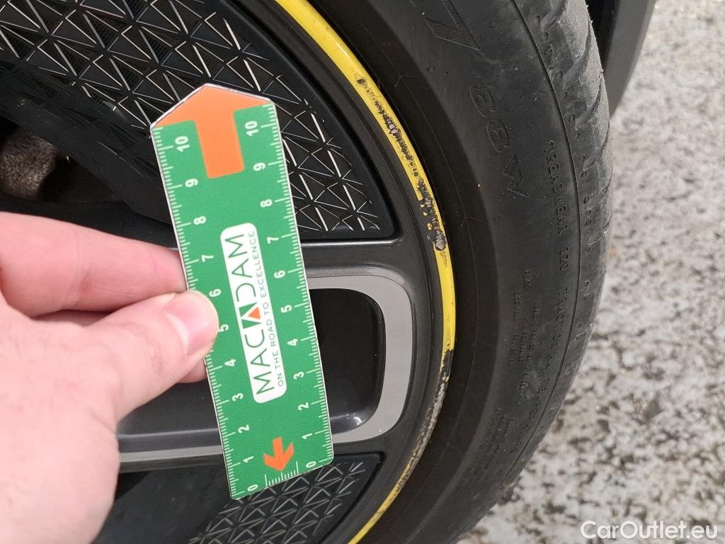  Mini  Cooper MINI Mini / 2014 / 3P / Berline  SE Finition Yours 184 ch BVA #28