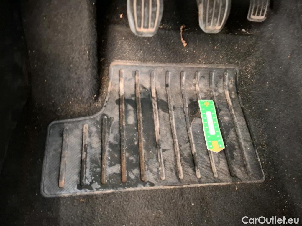  Peugeot  2008  Active Business 1.2 PureTech 100CV BVM6 E6d #1