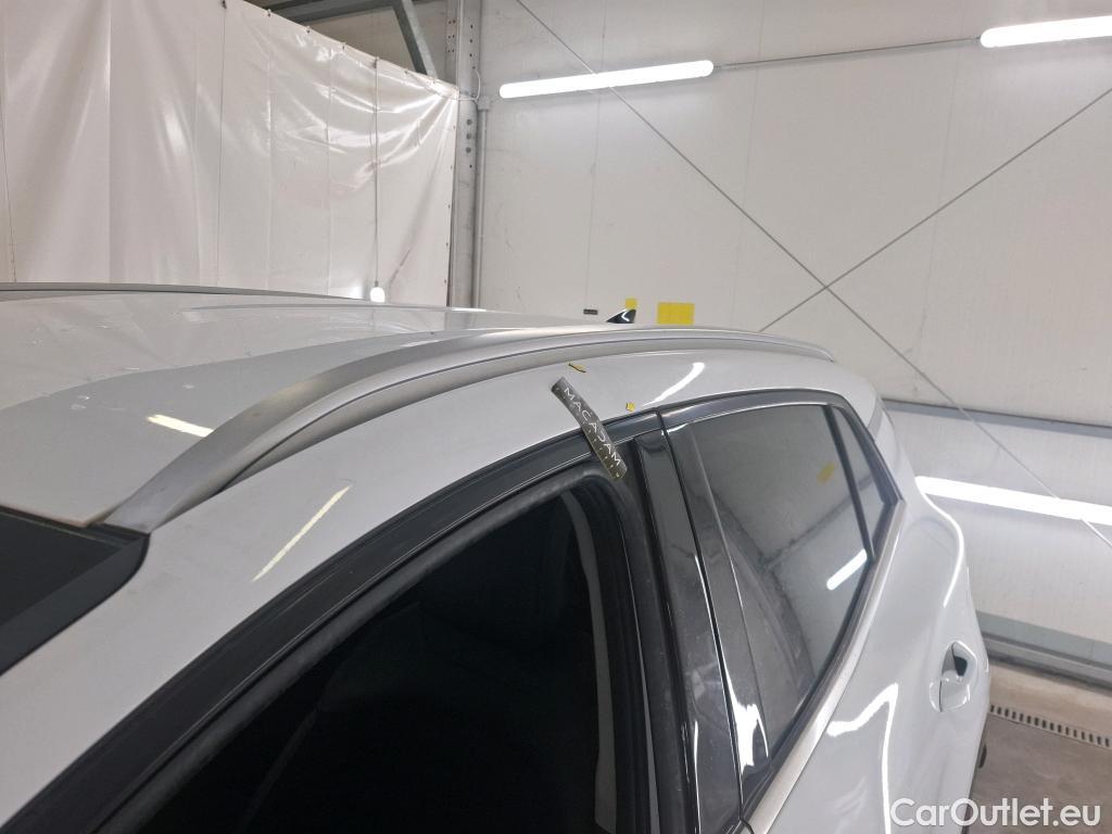  KIA  Sportage KIA  / 2021 / 5P / SUV 1.6 T-GDI 265 PHEV AUTO 4WD DESIGN #1