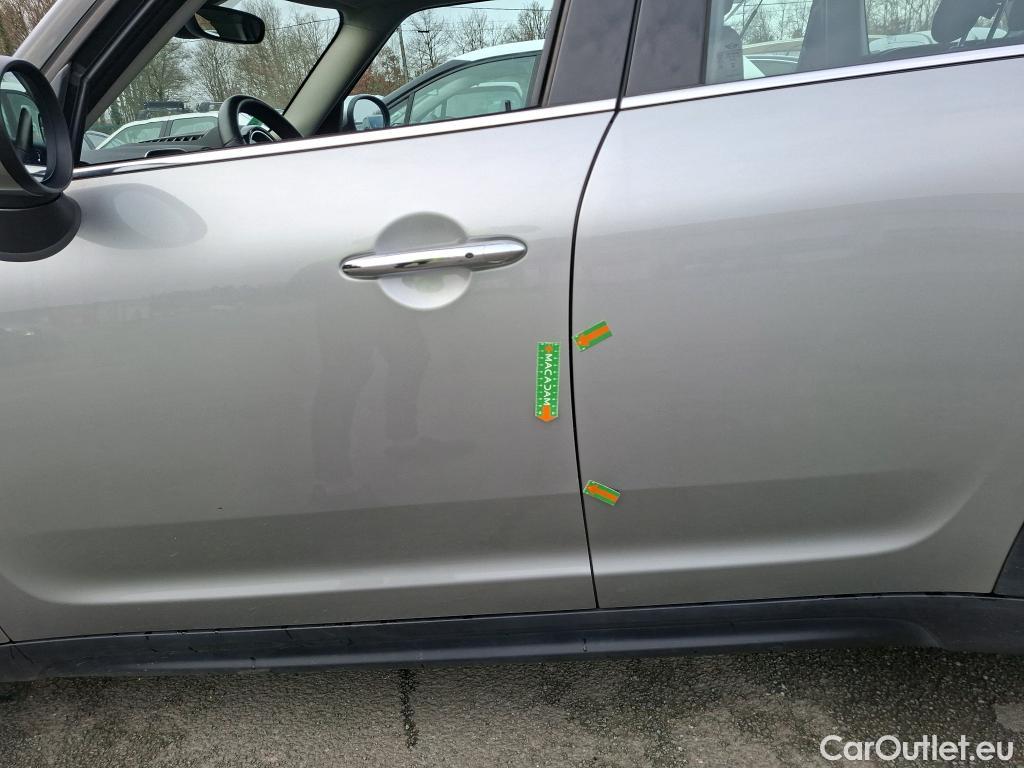  Mini  Countryman MINI  / 2020 / 5P / Crossover Cooper Essential 136 ch BVA7 #4