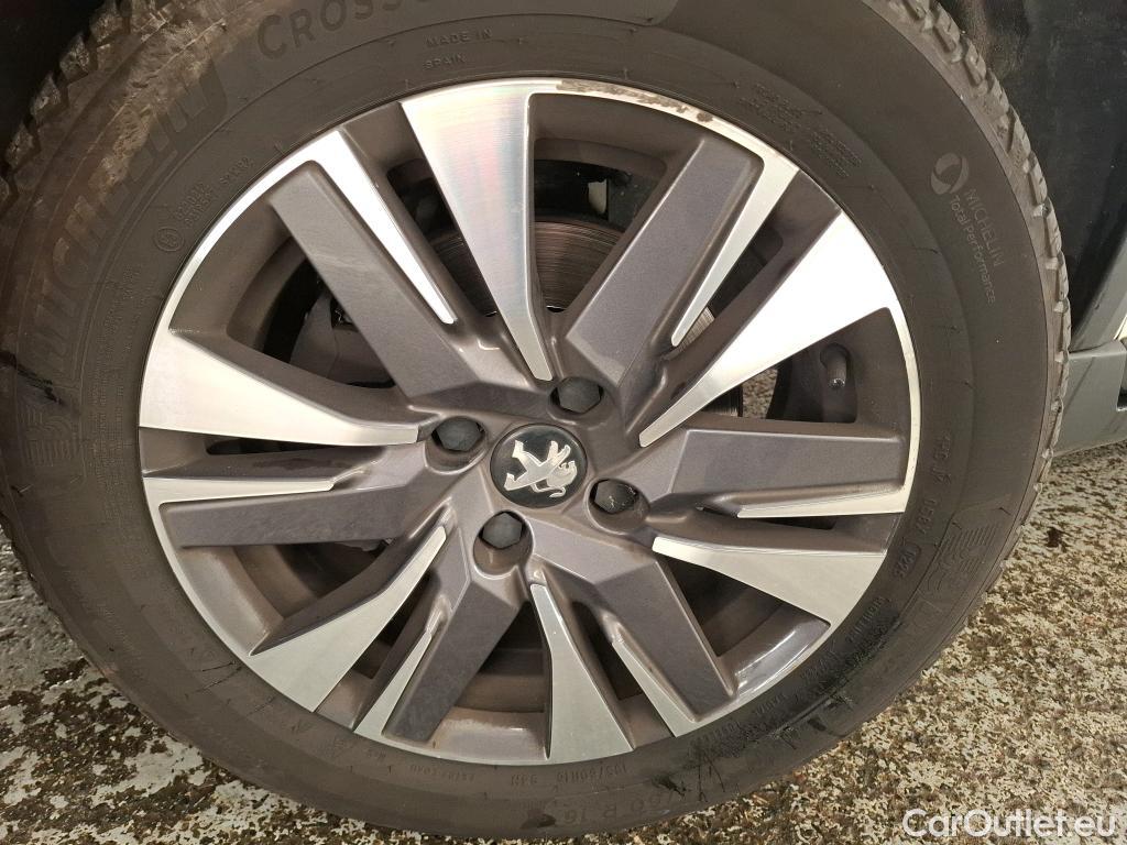  Peugeot  2008  Allure Business 1.2 PureTech 130CV BVM6 E6dT #14