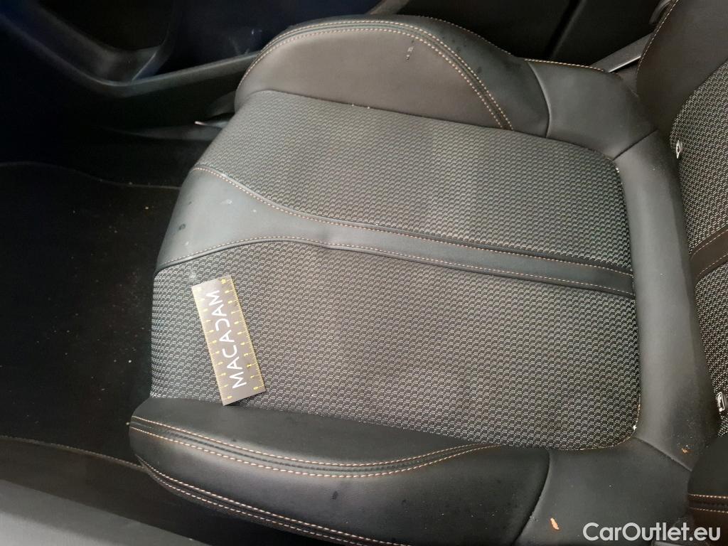  Peugeot  3008  GT 1.2 PureTech 130CV BVA8 E6d #27