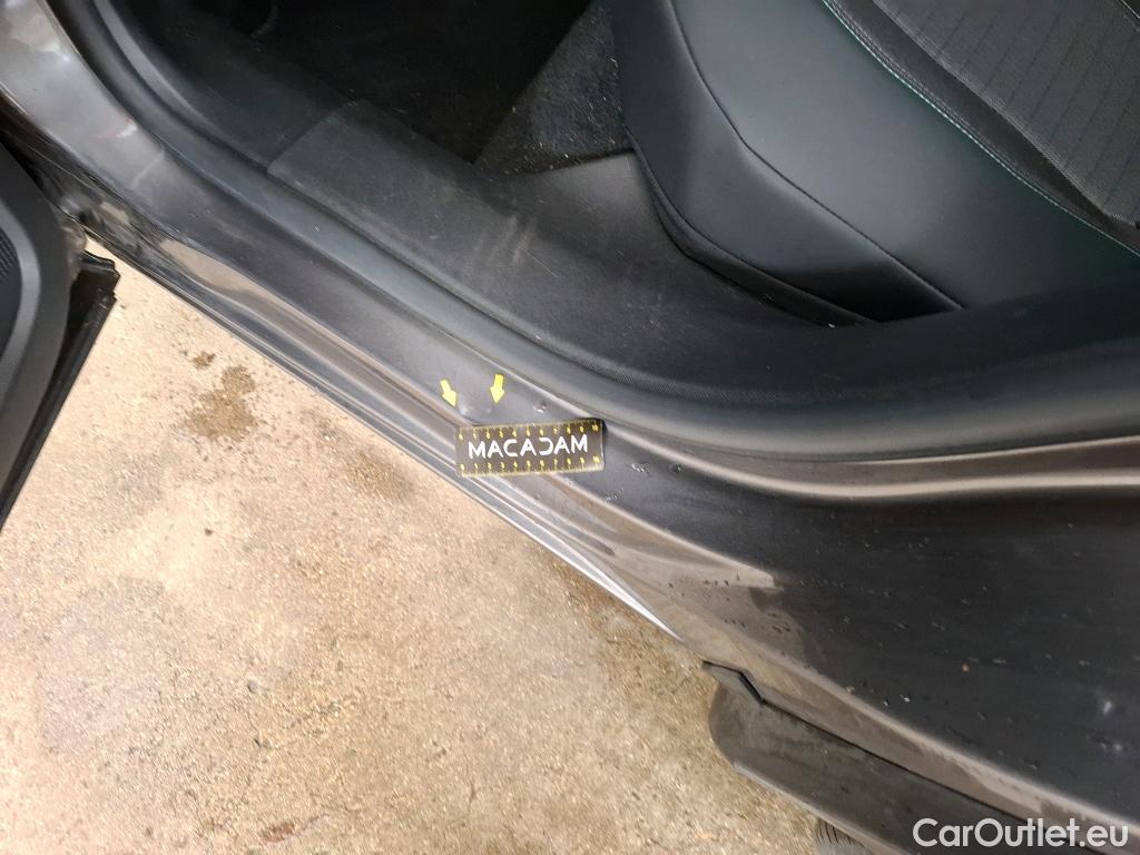  Peugeot  2008  Allure Business 1.2 PureTech 130CV BVA8 E6d #19