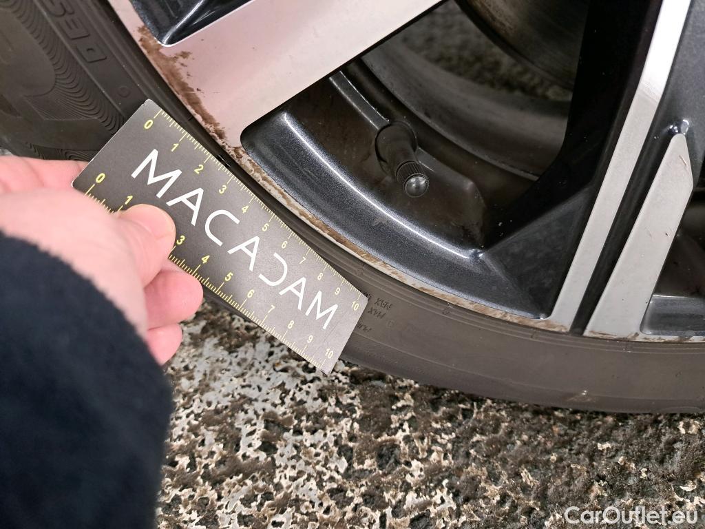  Peugeot  208  Allure Pack 1.2 PureTech 100CV BVA8 E6d #8