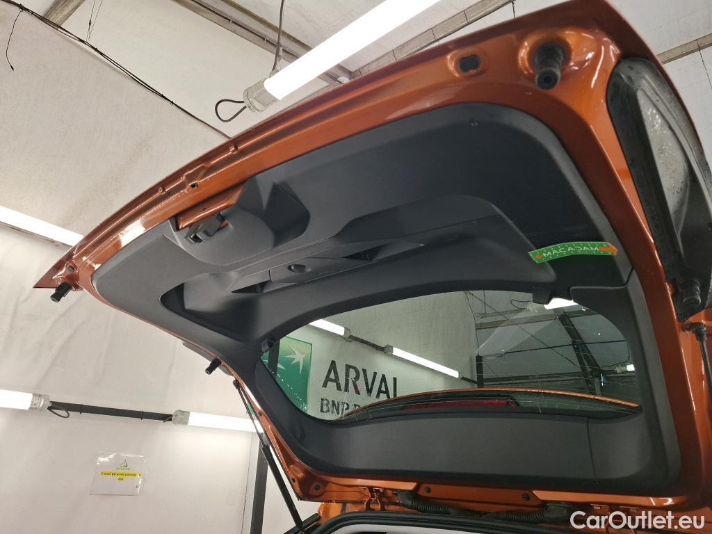  Peugeot  2008  Allure 1.5 HDi 130CV BVA8 E6d #8