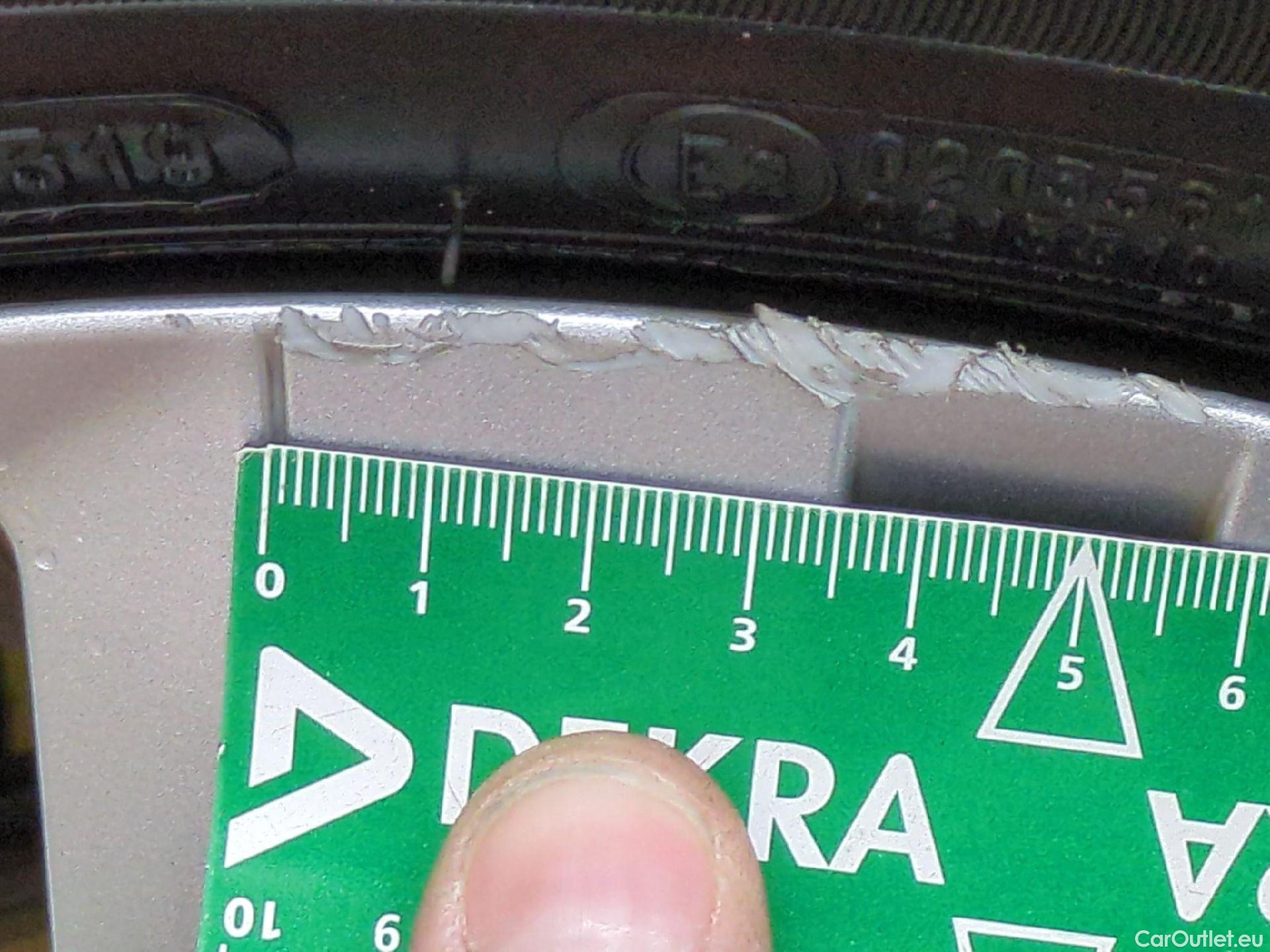  Peugeot  208  Allure Business 1.2 PureTech 110CV BVM6 E6dT #1