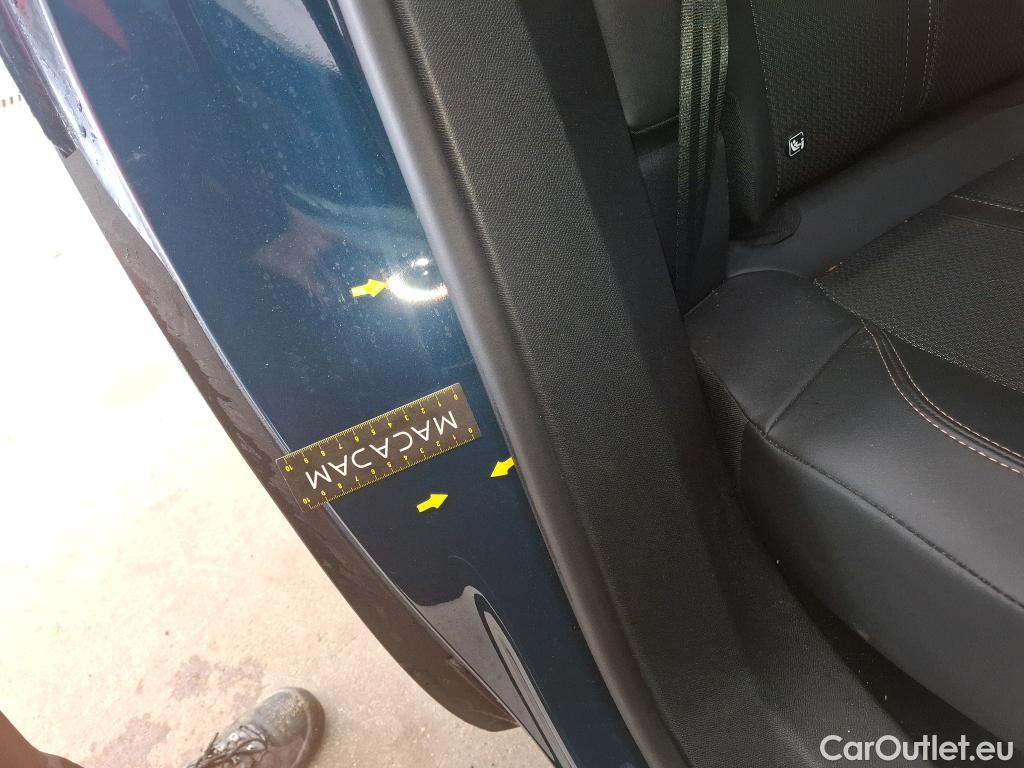  Peugeot  3008  GT 1.2 PureTech 130CV BVA8 E6d #18