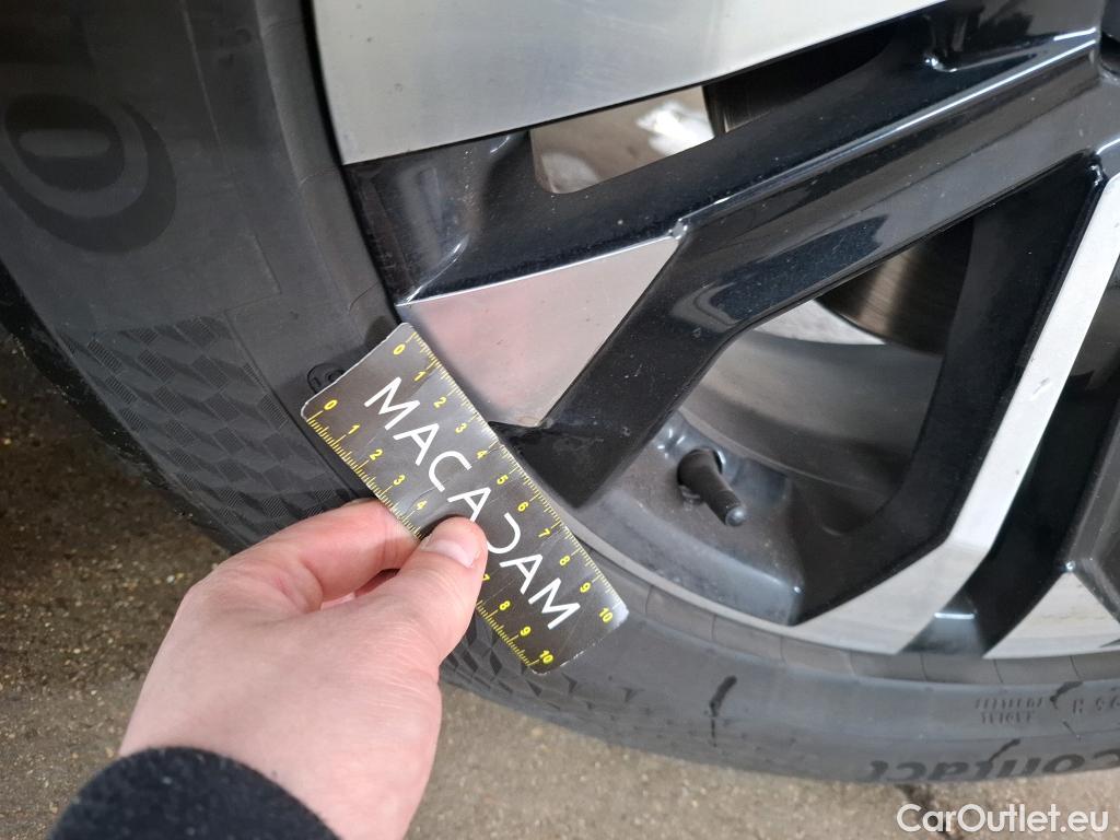  Peugeot  2008  Allure Business 1.2 PureTech 130CV BVA8 E6d #18