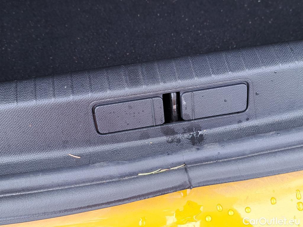  Peugeot  208  Allure Pack 1.2 PureTech 100CV BVA8 E6d #22