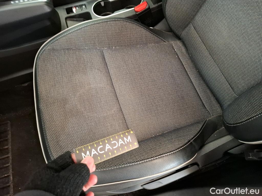  Renault  Captur  II Techno 1.6 E-TECH Hybrid 145CV BVA6 E6d #16