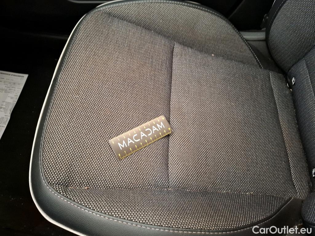  Renault  Captur  II Techno 1.6 E-TECH Hybrid 145CV BVA6 E6d #15