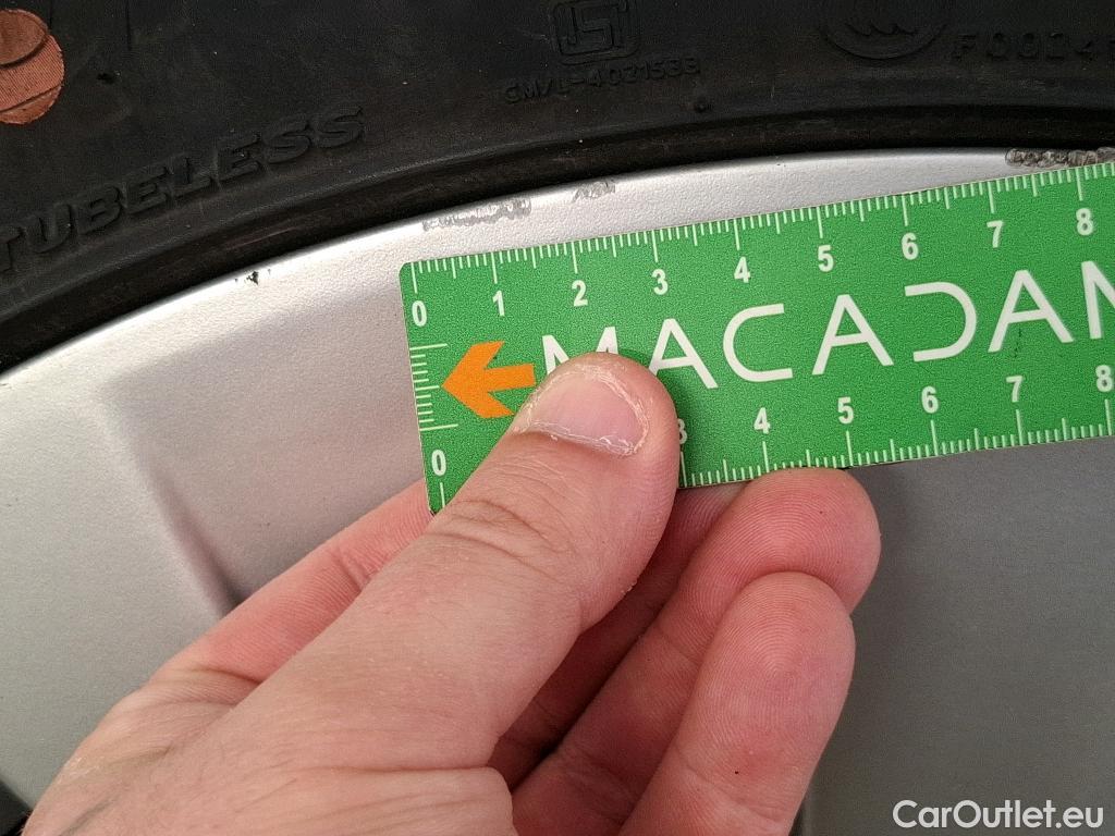  Tesla  Model 3 TESLA  / 2018 / 4P / Berline Grande Autonomie #5