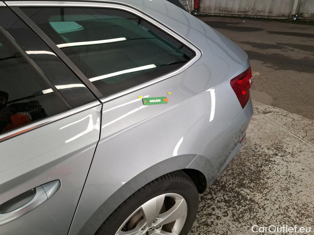  Skoda  Superb  Combi Business 1.6 TDI 120CV BVA7 E6 #16