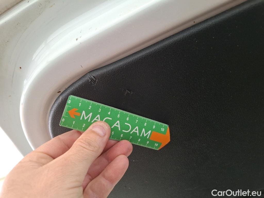  Renault  Trafic RENAULT  4p Combi Zen L1 dCi 95 S&S - 18 - 8 places #13