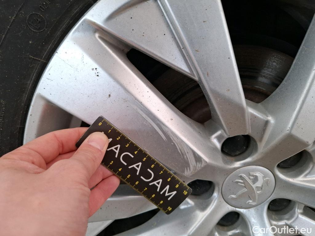  Peugeot  5008  Active Business 1.2 PureTech 130CV BVM6 E6d #10