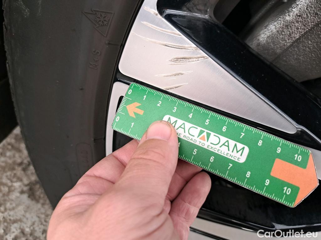  Volvo  XC60  Plus Style Dark 2WD 2.0 B4 195CV BVA8 E6d #19