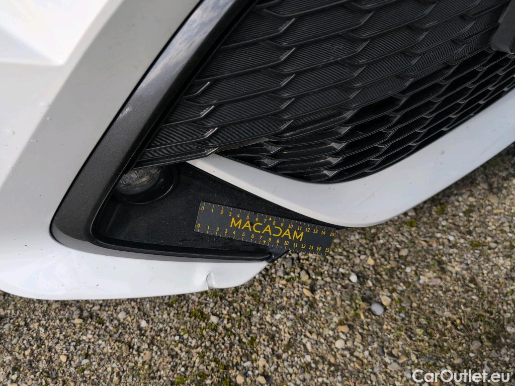  Toyota  Corolla TOYOTA  Touring Sports / 2018 / 5P / Break Hybride 122h Dynamic Business Beyond Zer #9