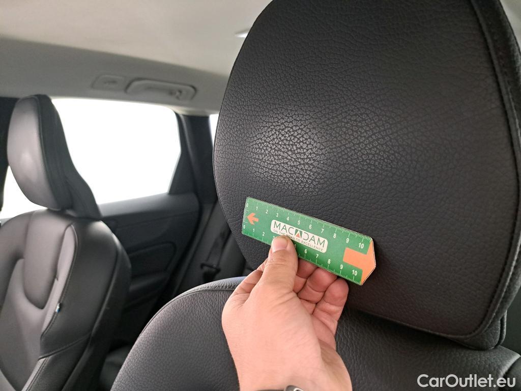  Volvo  XC60  Plus Style Dark 2WD 2.0 B4 195CV BVA8 E6d #39