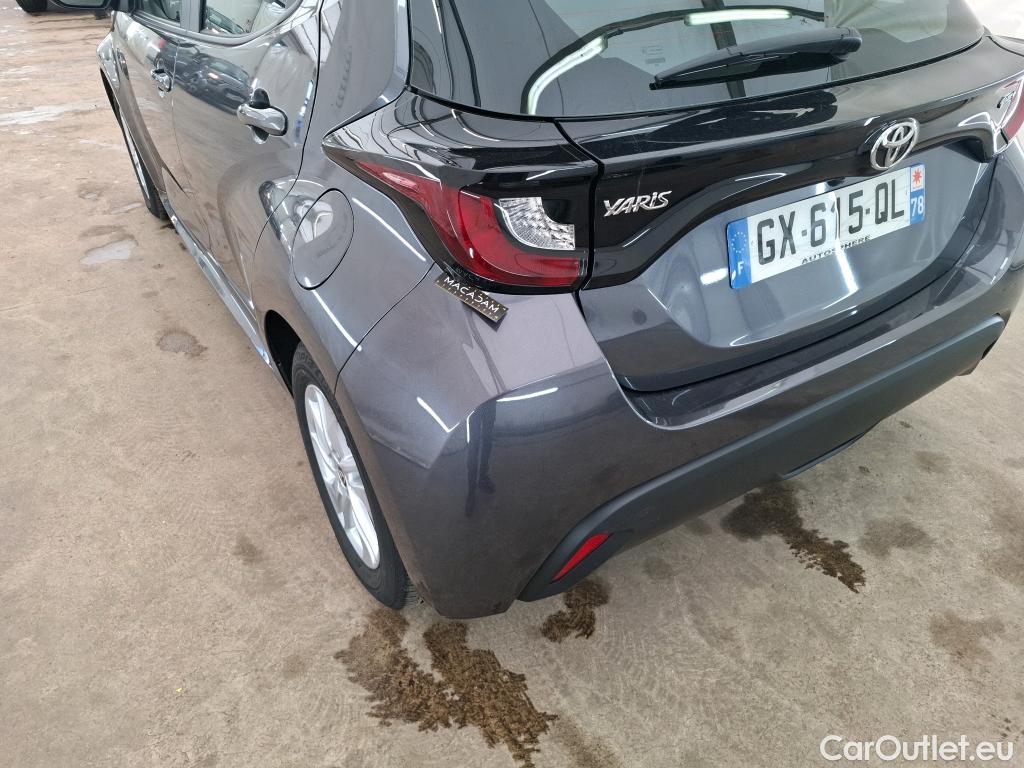  Toyota  Yaris TOYOTA  Hybride / 2019 / 5P / Berline Hybride 116h Dynamic Business Beyond Zer #25