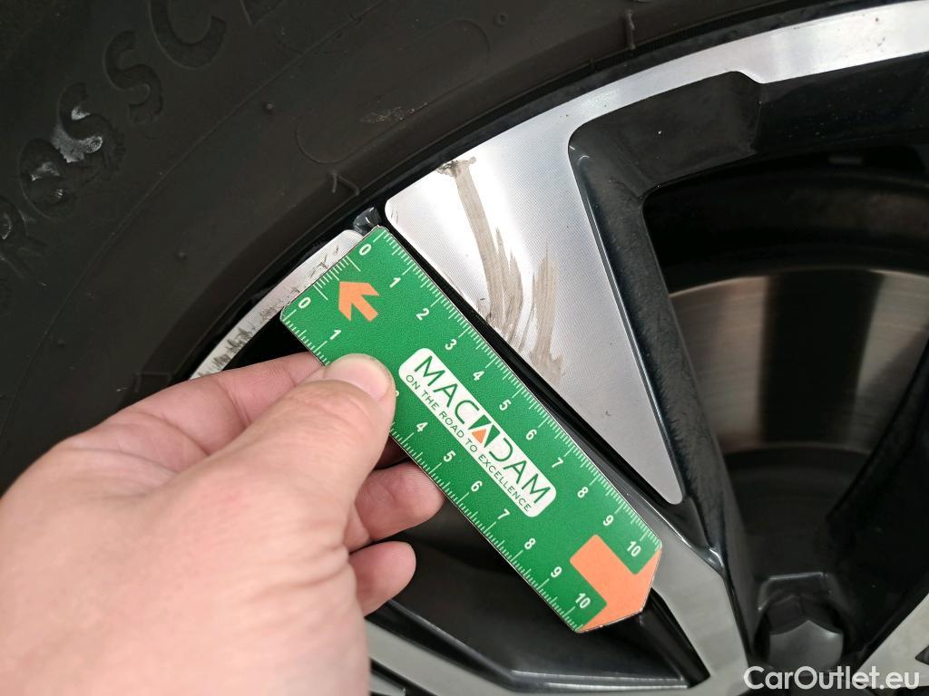  Volvo  XC60  Plus Style Dark 2WD 2.0 B4 195CV BVA8 E6d #28