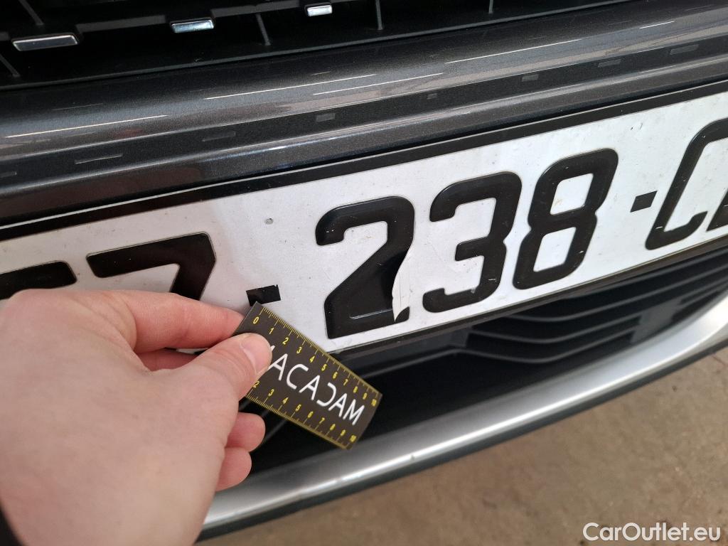  Peugeot  2008  Allure Business 1.5 HDi 130CV BVA8 E6d #40