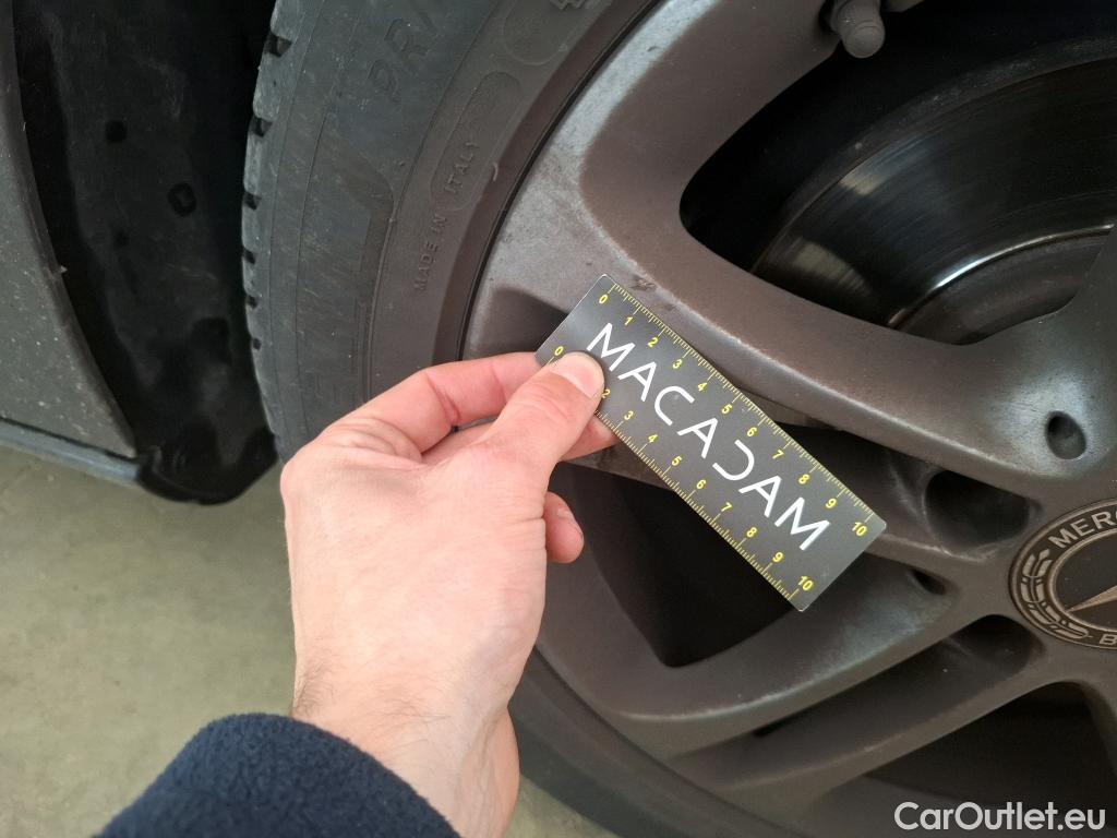  Mercedes  A-Klasse MERCEDES-BENZ Classe A Compact / 2018 / 5P / Berline A 180 Business Line #52