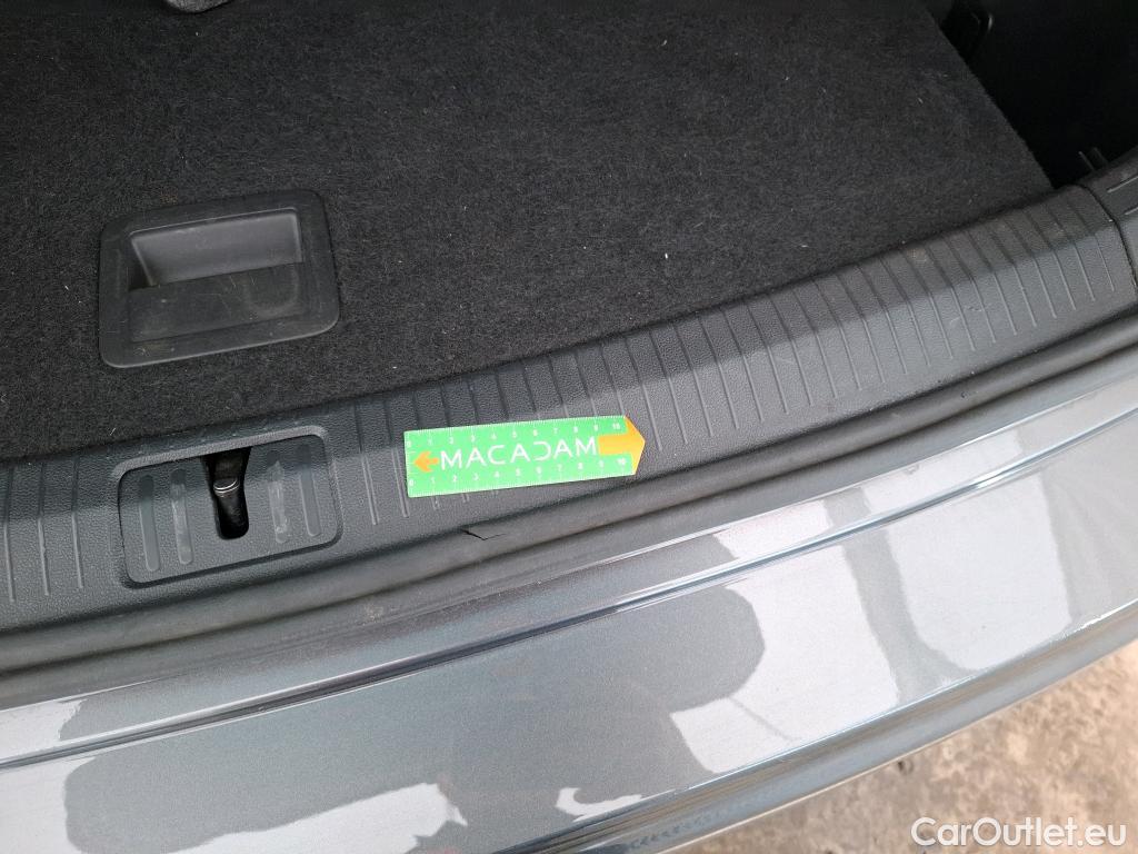  Volkswagen  Tiguan VOLKSWAGEN  5p SUV 2.0 TDI 150 DSG7 Carat #12