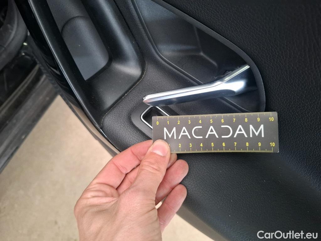  Mercedes  A-Klasse MERCEDES-BENZ Classe A Compact / 2018 / 5P / Berline A 180 Business Line #32