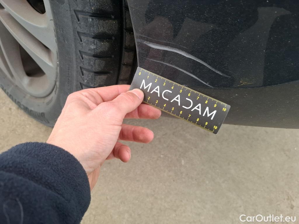  Mercedes  A-Klasse MERCEDES-BENZ Classe A Compact / 2018 / 5P / Berline A 180 Business Line #14