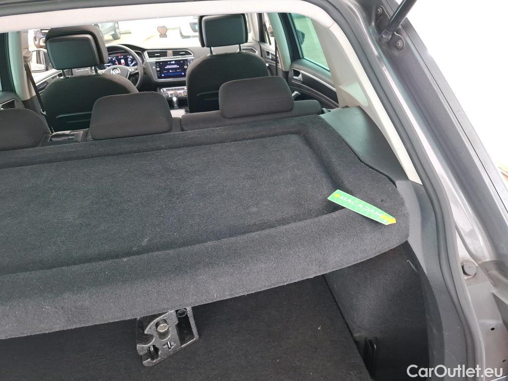  Volkswagen  Tiguan VOLKSWAGEN  5p SUV 2.0 TDI 150 DSG7 Carat #33