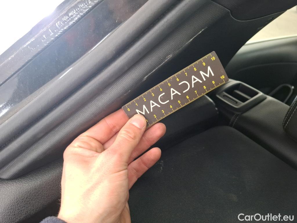  Mercedes  A-Klasse MERCEDES-BENZ Classe A Compact / 2018 / 5P / Berline A 180 Business Line #45