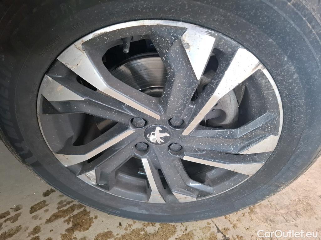  Peugeot  2008  Allure Business 1.5 HDi 130CV BVA8 E6d #28