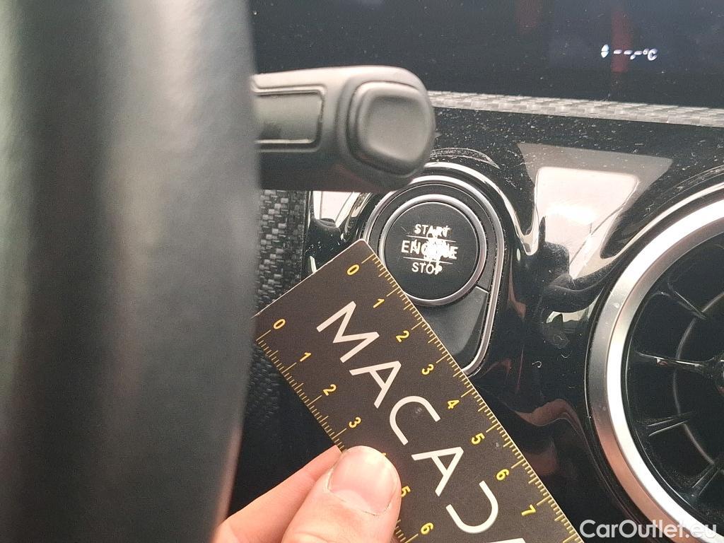  Mercedes  A-Klasse MERCEDES-BENZ Classe A Compact / 2018 / 5P / Berline A 180 Business Line #63