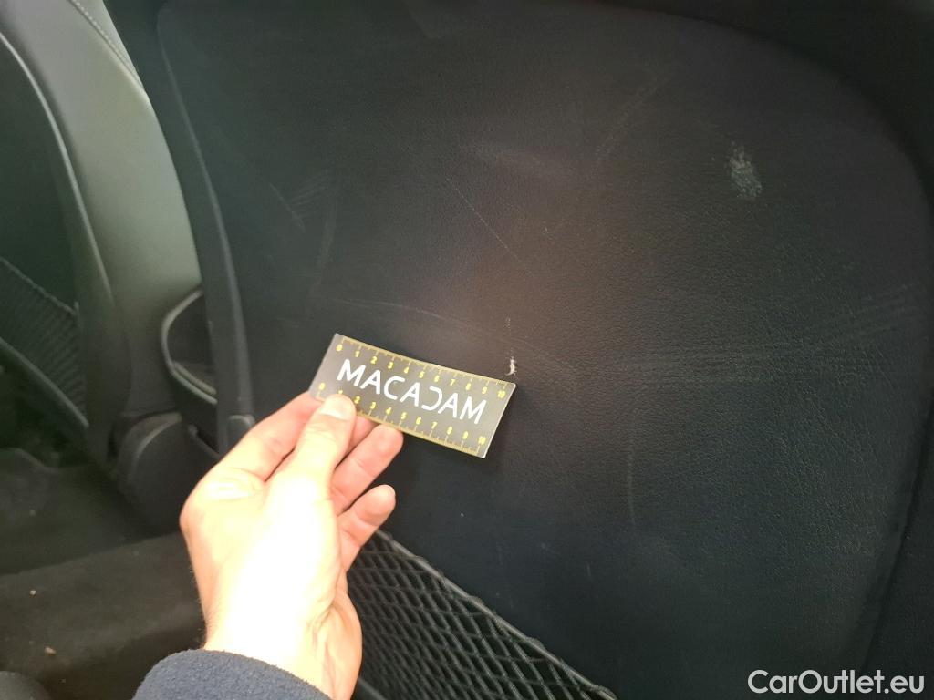  Mercedes  A-Klasse MERCEDES-BENZ Classe A Compact / 2018 / 5P / Berline A 180 Business Line #59