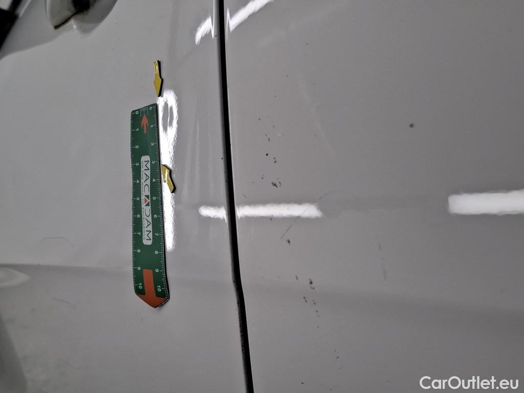  Citroen  C3  Société Feel 1.5 BlueHDI 100CV BVM5 E6dT #16