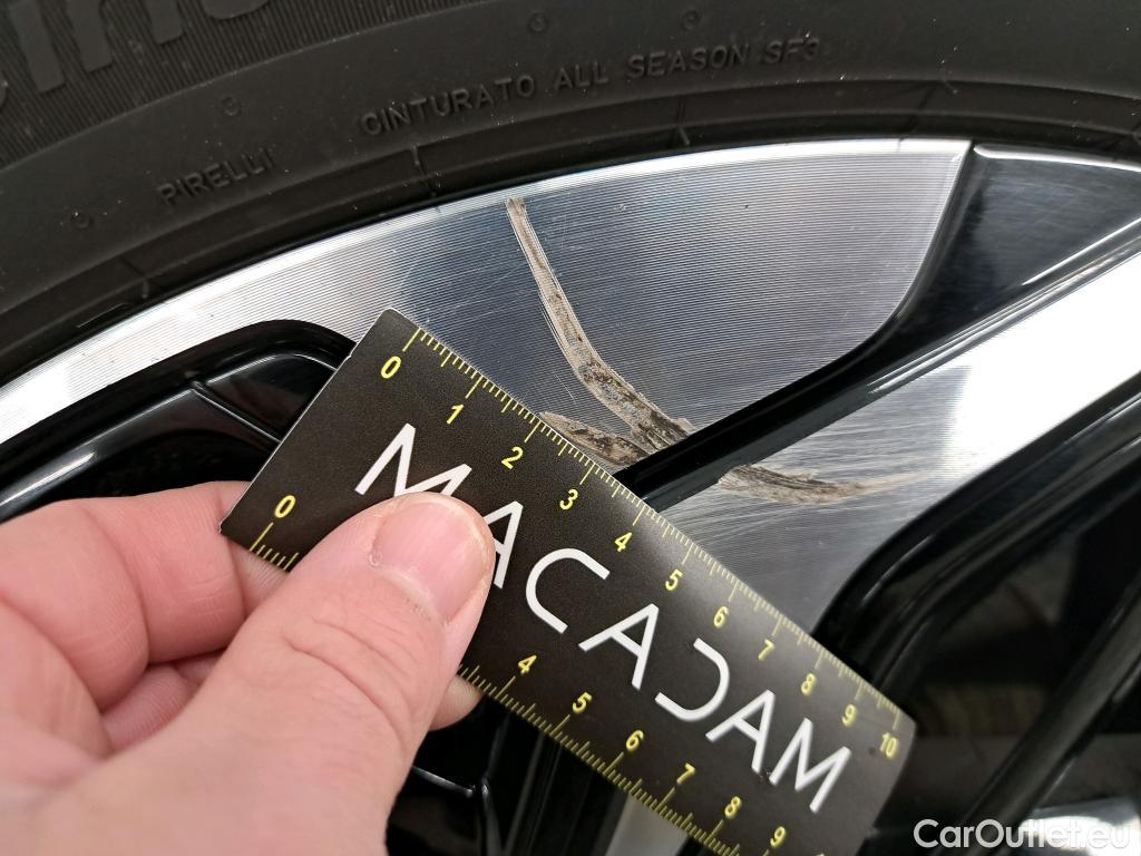  Citroen  C4 CITROEN  X / 2022 / 4P / Berline PureTech 130 S&S EAT8 Shine #9