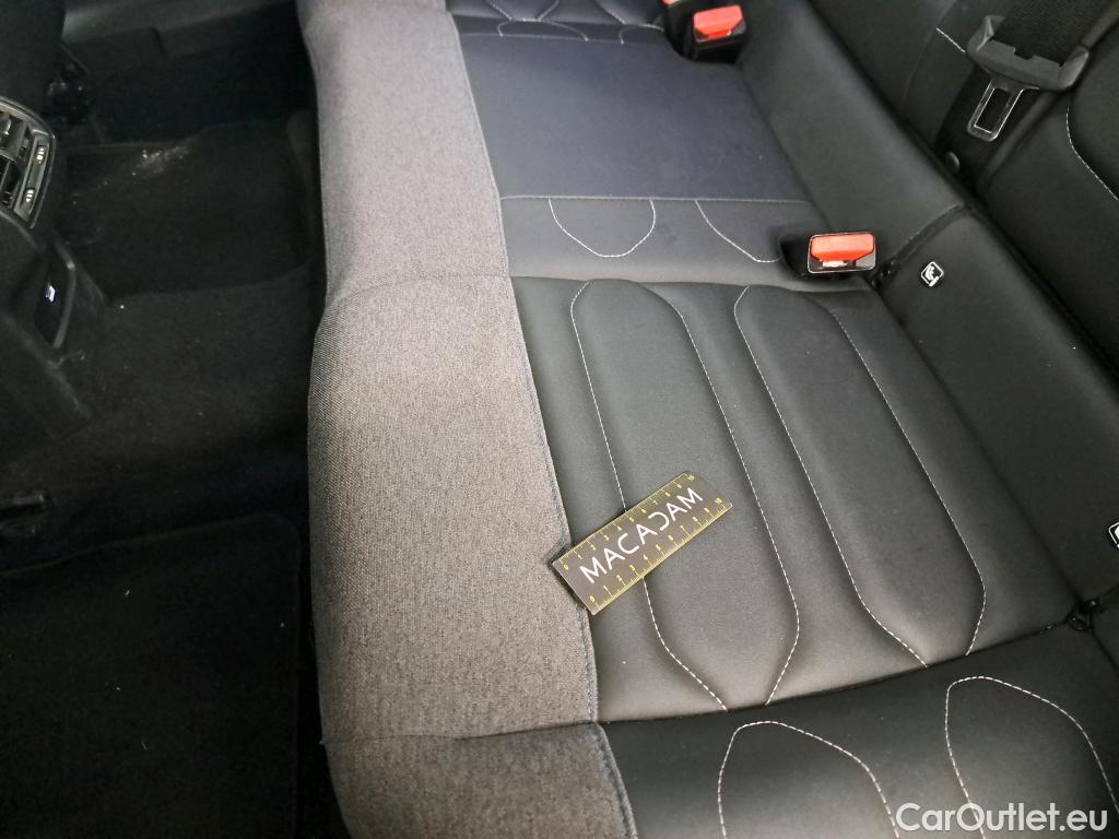  Citroen  C4 CITROEN  X / 2022 / 4P / Berline PureTech 130 S&S EAT8 Shine #17