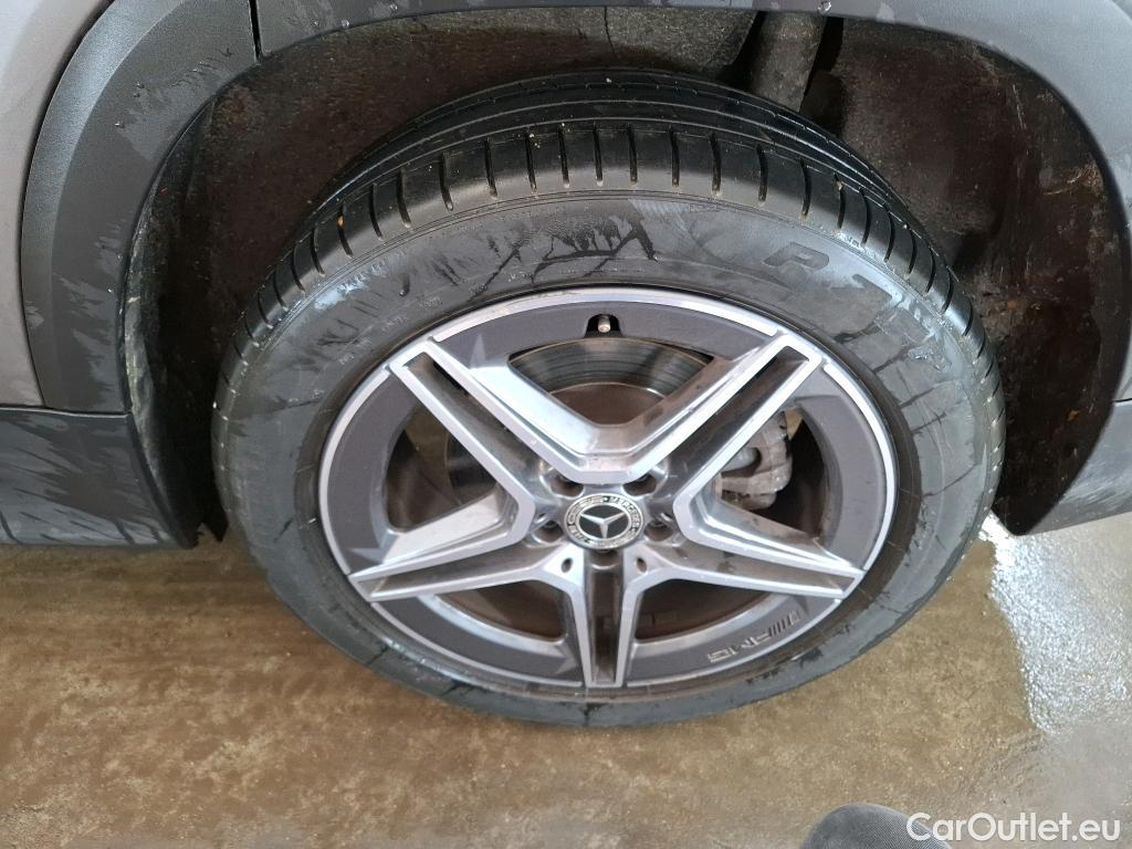  Mercedes  GLB MERCEDES-BENZ  / 2019 / 5P / SUV  200 AMG Line #11