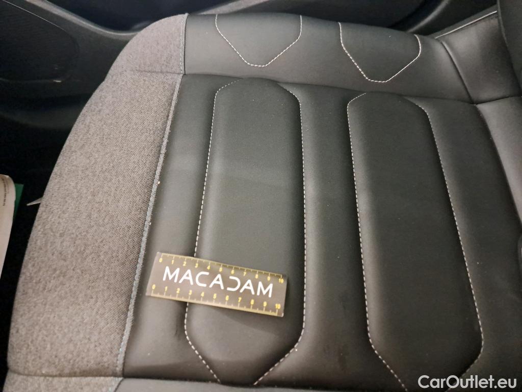  Citroen  C4 CITROEN  X / 2022 / 4P / Berline PureTech 130 S&S EAT8 Shine #15