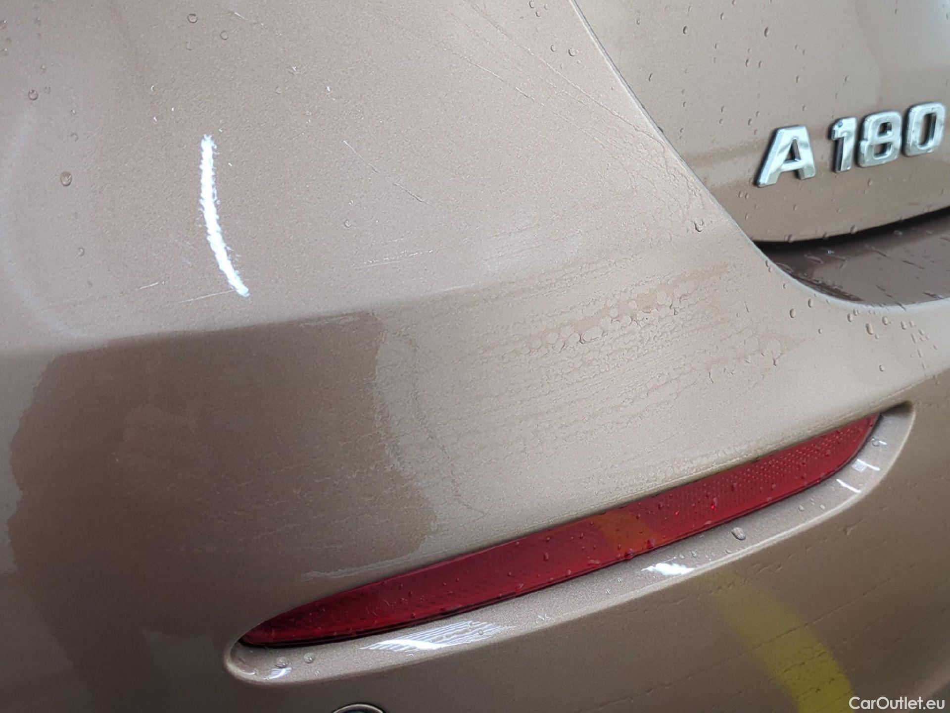  Mercedes  A-Klasse MERCEDES-BENZ Classe A Compact / 2018 / 5P / Berline A 180 Business Line 7G-DCT #19