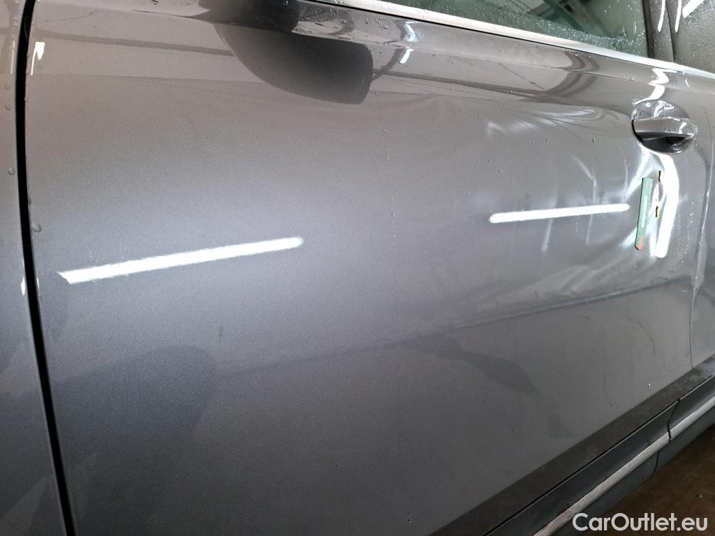  Mercedes  GLB MERCEDES-BENZ  / 2019 / 5P / SUV  200 AMG Line #31