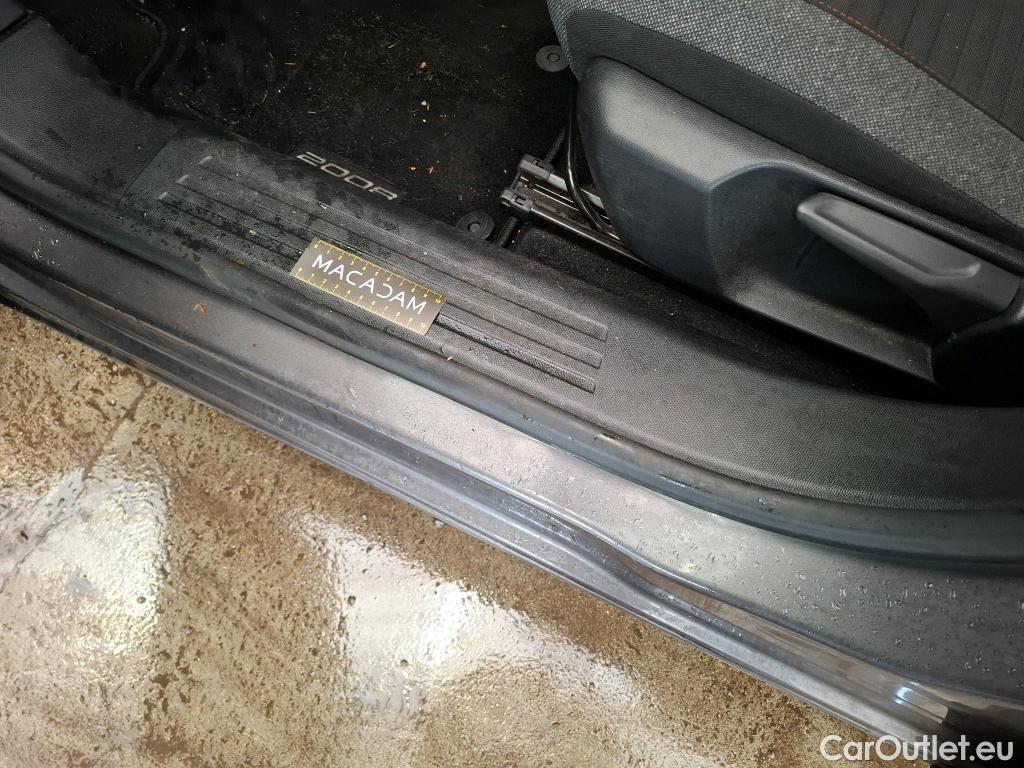  Peugeot  2008  Active Business 1.5 HDi 110CV BVM6 E6d #1