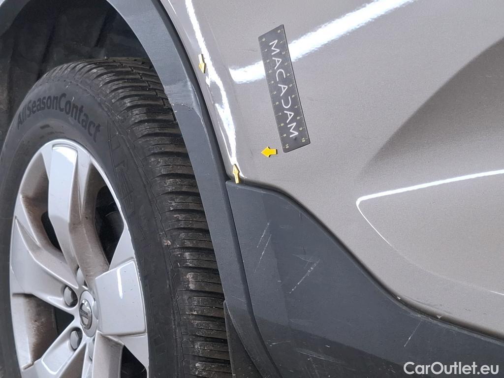  Volvo  XC 40 XC40 Momentum 2WD 1.5 130CV BVA8 E6d #5