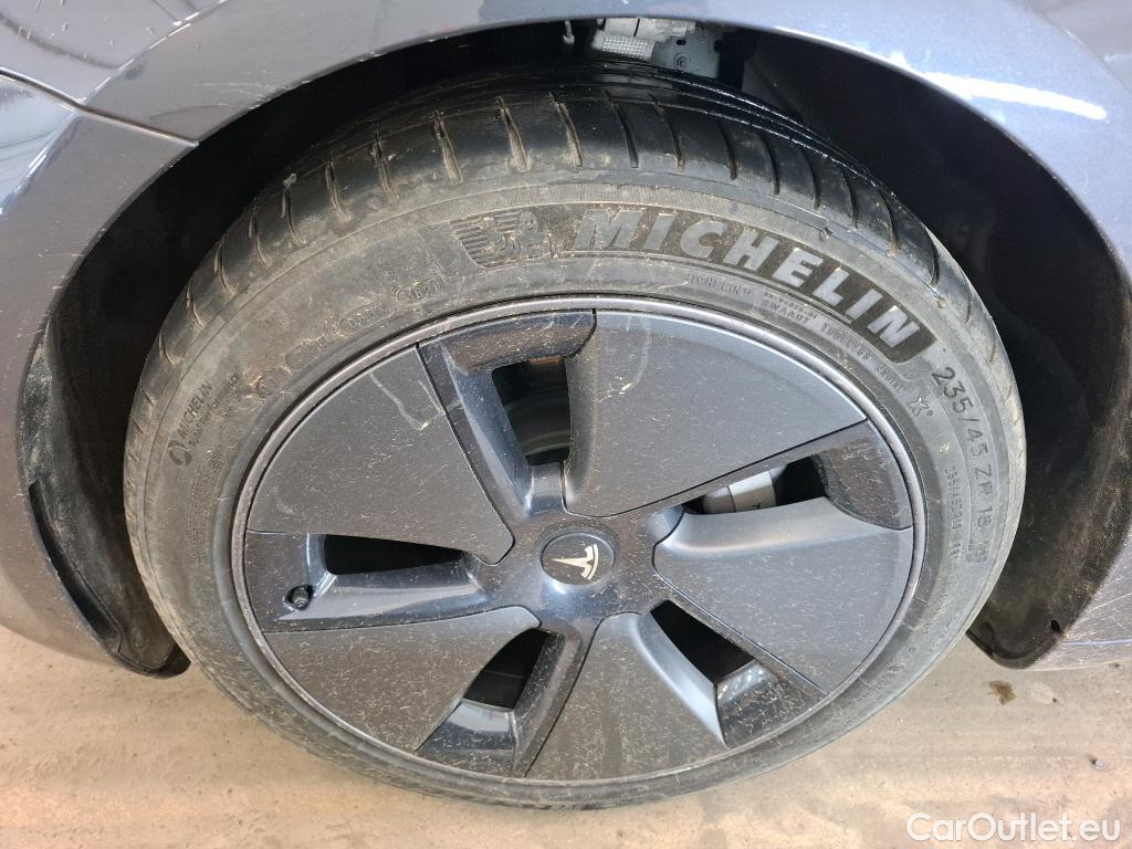  Tesla  Model 3 TESLA  / 2018 / 4P / Berline Autonomie Standard Plus RWD #6