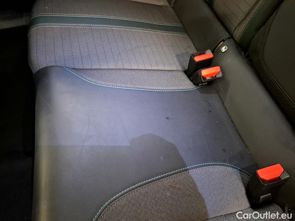  Peugeot  2008  Allure Pack 1.2 PureTech 100CV BVM6 E6d #16