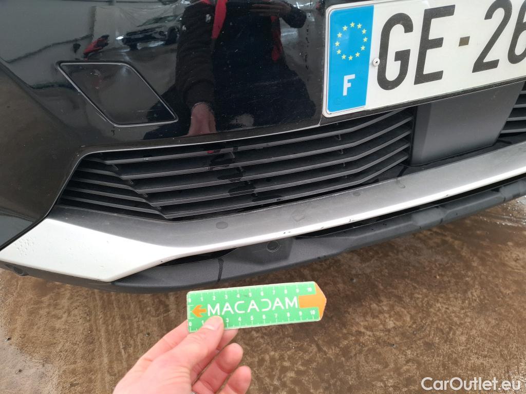  Peugeot  3008 PEUGEOT  / 2020 / 5P / SUV 1.6 HYBRID 225 E-EAT8 Allure Pack #20