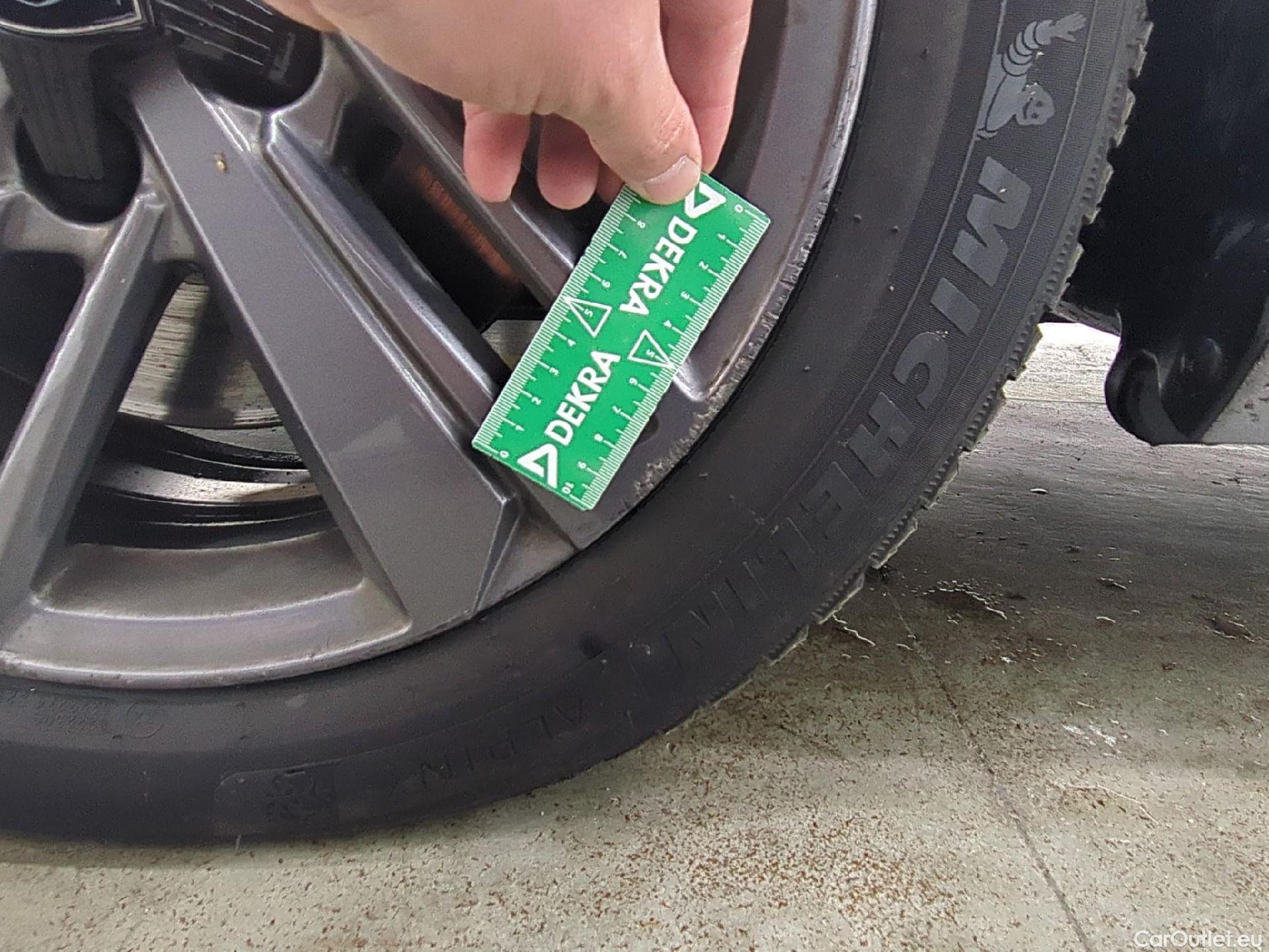  Peugeot  308 PEUGEOT  SW / 2021 / 5P / Break BlueHDi 130 ACTIVE PACK #14