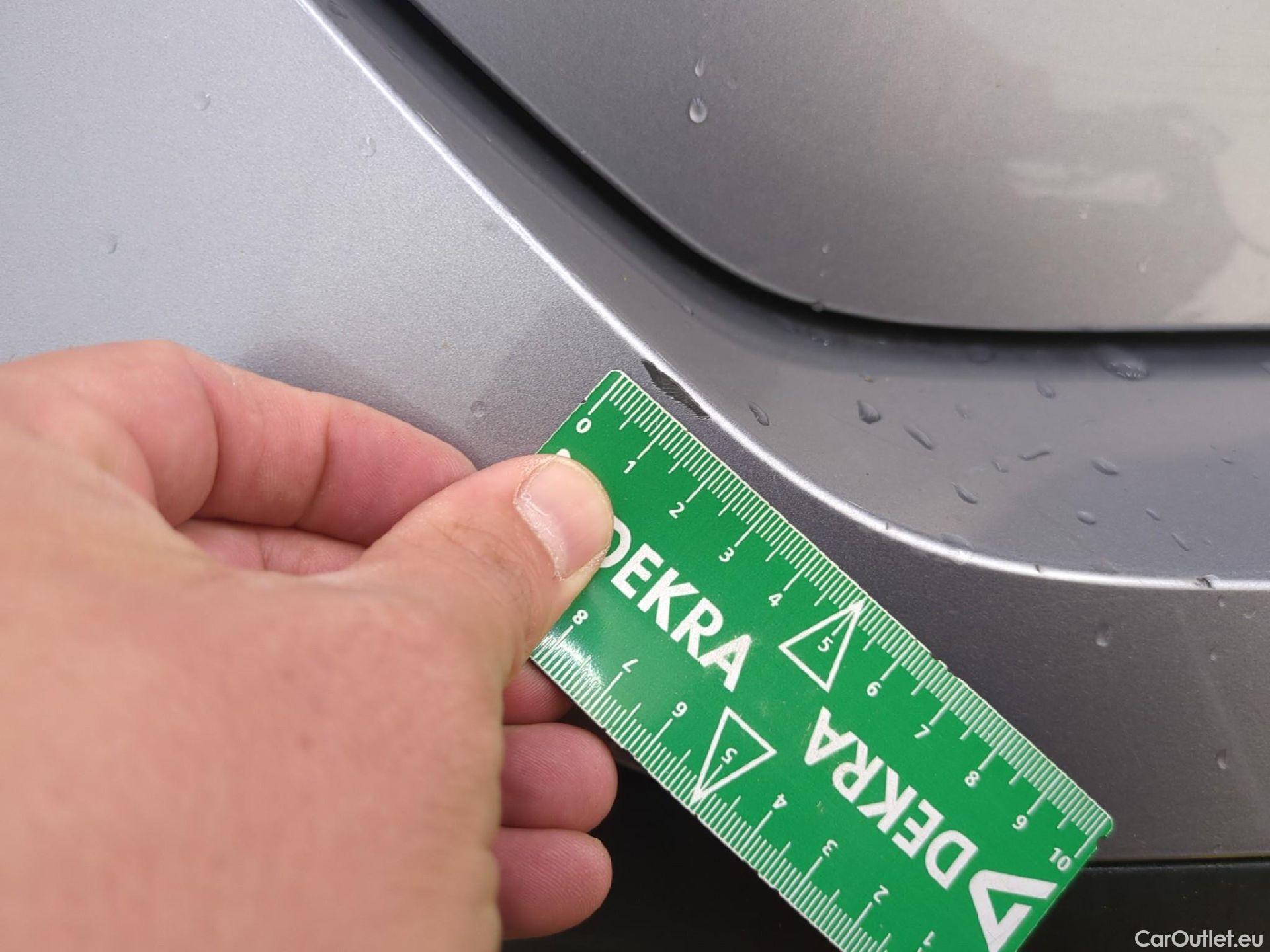  Peugeot  308 PEUGEOT  SW / 2021 / 5P / Break BlueHDi 130 ACTIVE PACK #24