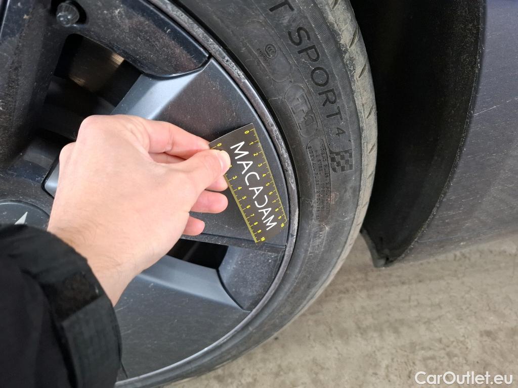  Tesla  Model 3 TESLA  / 2018 / 4P / Berline Autonomie Standard Plus RWD #15