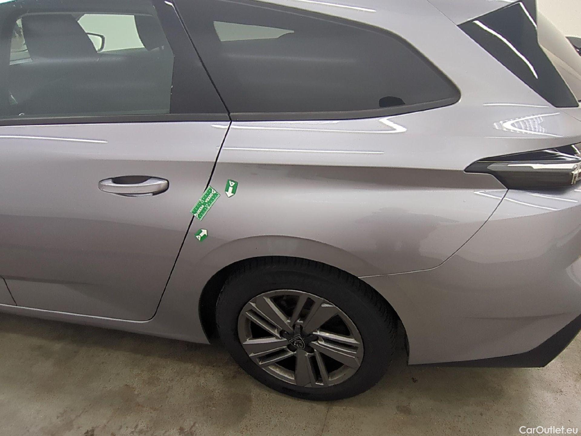  Peugeot  308 PEUGEOT  SW / 2021 / 5P / Break BlueHDi 130 ACTIVE PACK #17